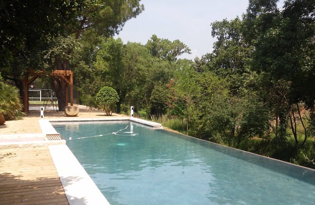 300m² mill with swimming pool and multisport field in the countryside