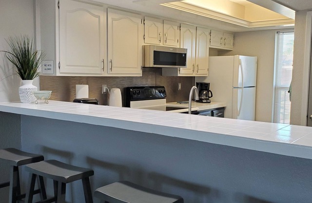 306 SEASCAPE CONDOMINIUMS BEACH SIDE CONDO