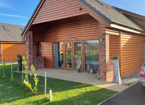 31 Cherry East Riding of Yorkshire Hot Tub & Fishing