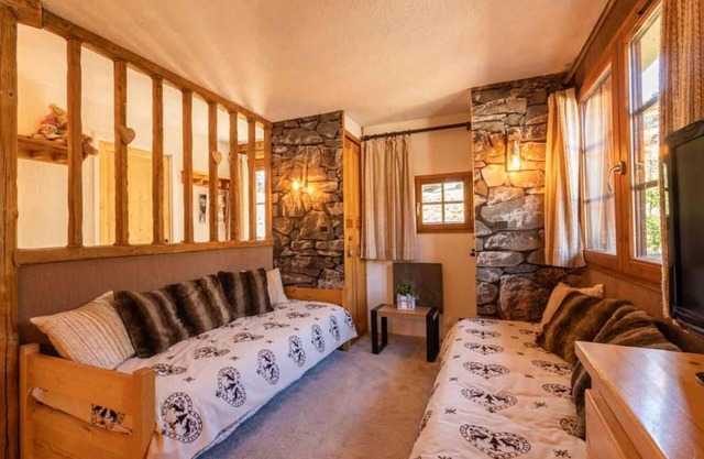 310m from ski slopes, 1st floor, view village, balcony, tv, ski locker, 34m², Valmorel