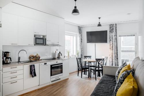 32m2 condo & own parking place indoors