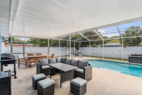 3442 Azalea Pl