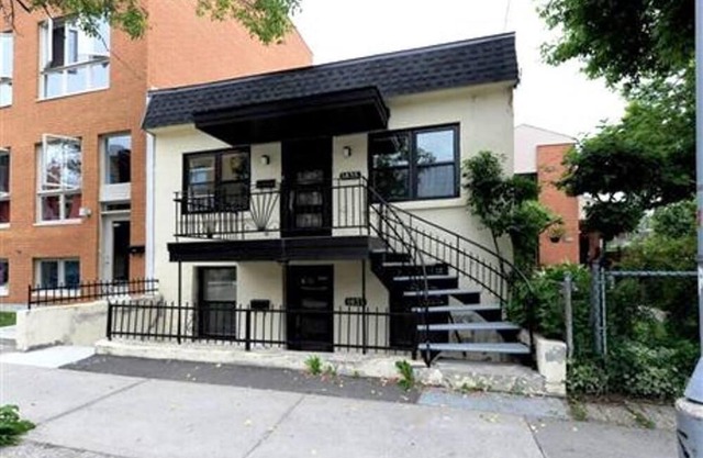 #348 Stunning, Tastefully Furnished APT in Downtown East