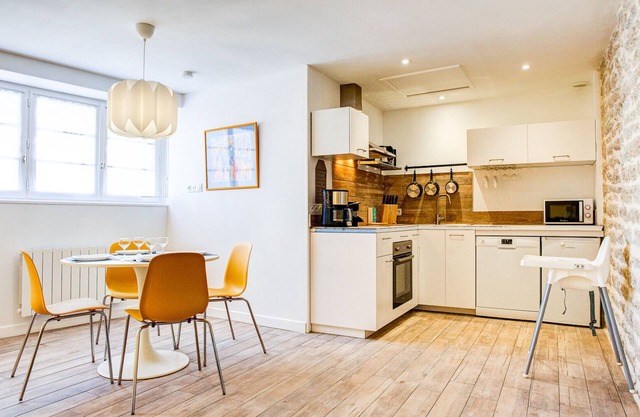 350 m from the beach - Nice flat for 4