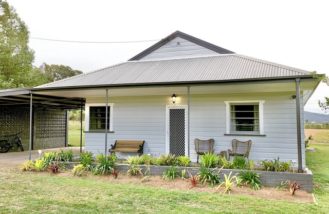 36 Acre Hideaway Hunter Valley Cottage