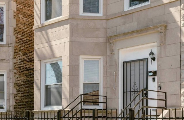 3bd 1bth | 1 mi to Univ of Chicago | 16 Min - Dtwn
