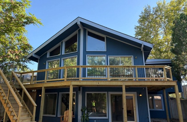 3br/3bth Colorado home next to Indian Rock with fishing hiking & biking