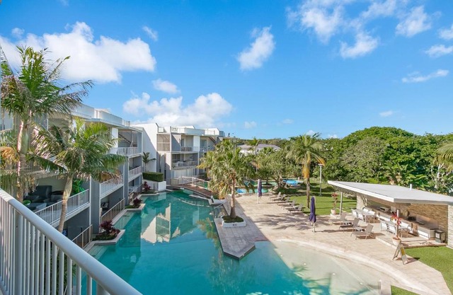 3BR Drift Apartment with Rooftop Balcony by uHoliday