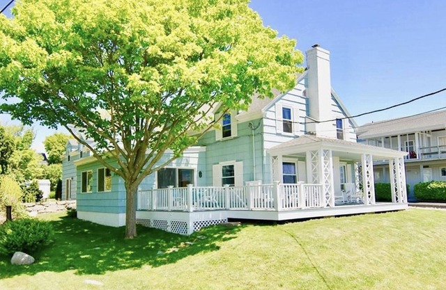 3BR Ocean Views in Weekapaug