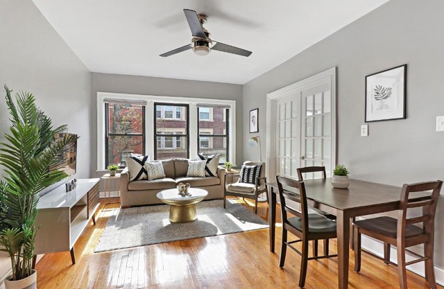 3BR Sunny and Spacious Apartment near Restaurants - Stratford 2S rep