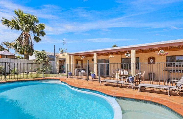 3BR Waterfront Private Canal Retreat with Pool