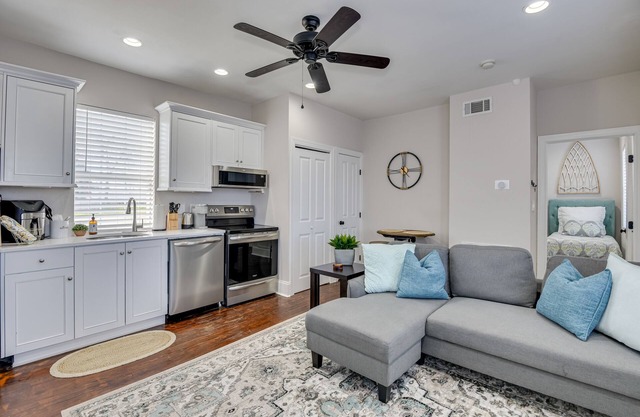 4.5mi to Augusta National & walkable downtown!
