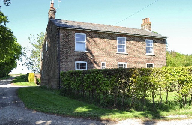 4 bedroom accommodation in Cottam, near Driffield