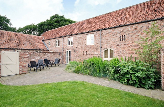 4 bedroom accommodation in Rillington