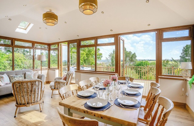 4 bedroom accommodation in Llanelli