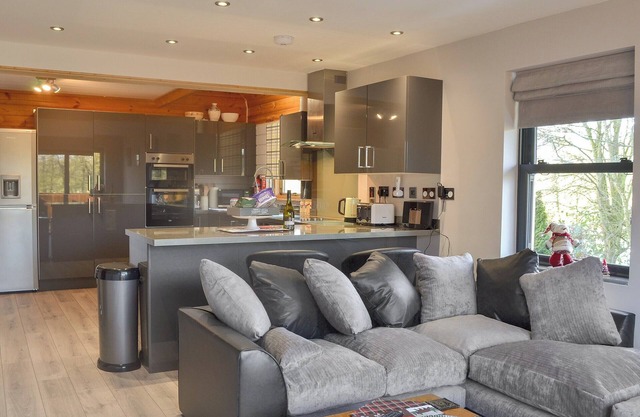 4 bedroom accommodation in Munsley, near Ledbury