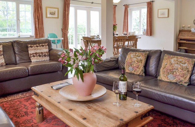 4 bedroom accommodation in Pett