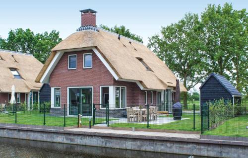 4 Bedroom Amazing Home In Idskenhuizen