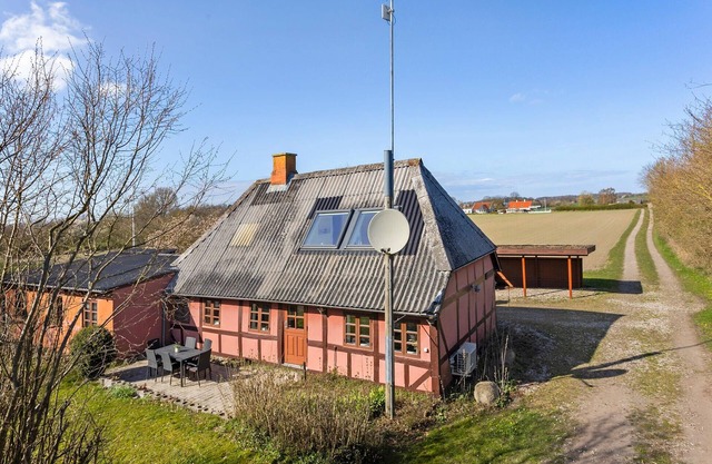 4 bedroom awesome home in Rudkøbing