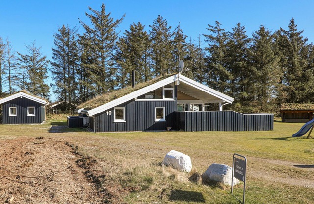 4 bedroom beautiful home in Saltum