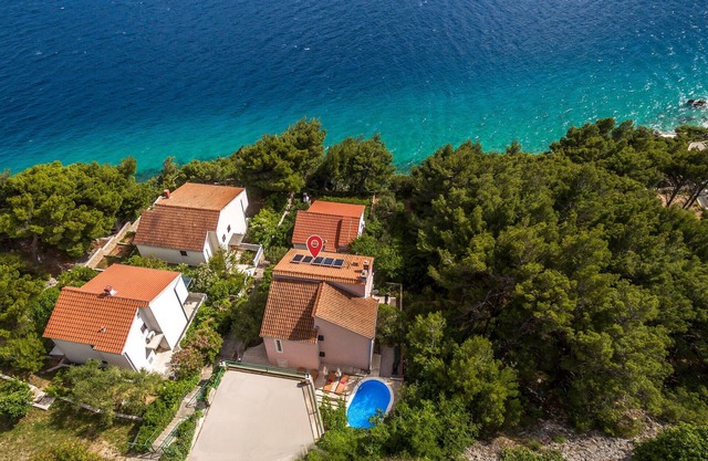 4 bedroom cozy home in Medici