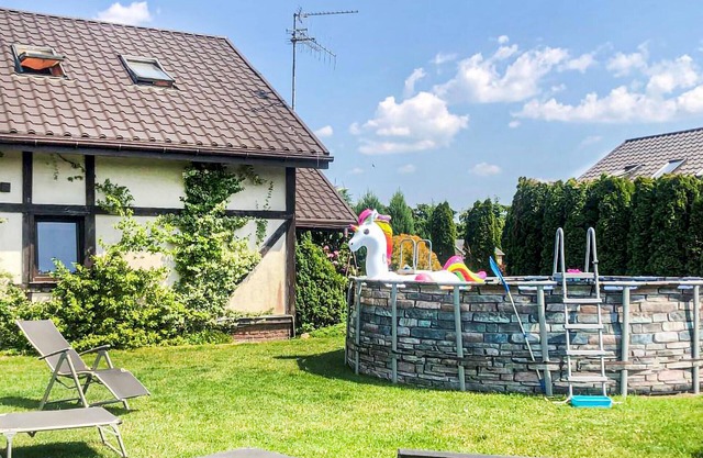 4 bedroom cozy home in Mscice