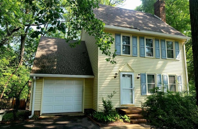 4-Bedroom House Close to Beach