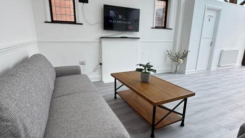 4 Bedroom House - Romford