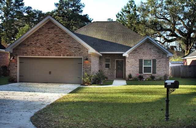 4 Bedroom , Lavish Euro Style Boutique ,Home Alabama