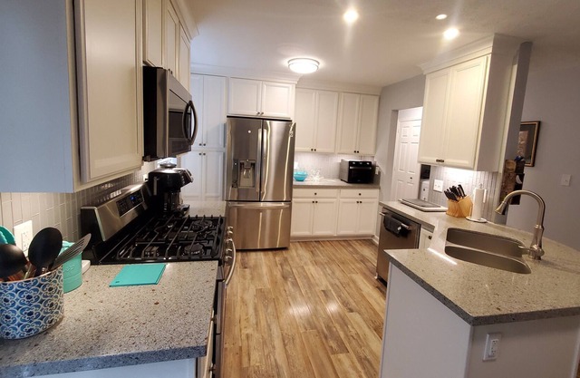4 BR House, Near Williamsburg, William & Mary, Busch Gardens, Biking, Jamestown