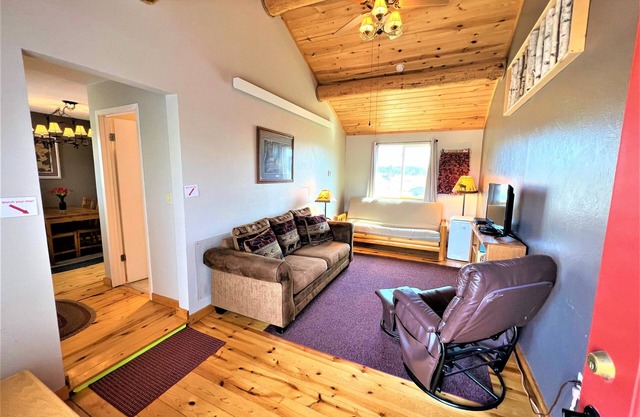 #4 Elk Cabin at Ponderosa Place