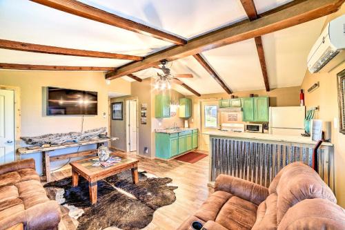 4 Mi to Beach and Fishing Rockport Cottage with Deck!