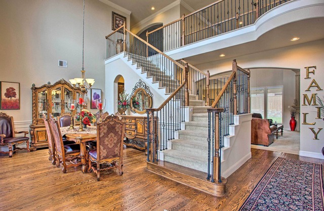 4 Mi to Grapevine Lake: Texas Home w/Media Room