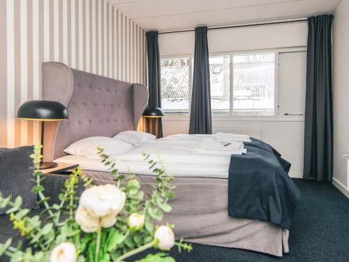 4 person holiday park home in Give