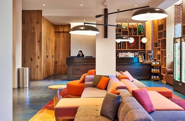 4 Posh Queen Rooms at Radio Hotel, Short Ride to Metropolitan Museum of Art!