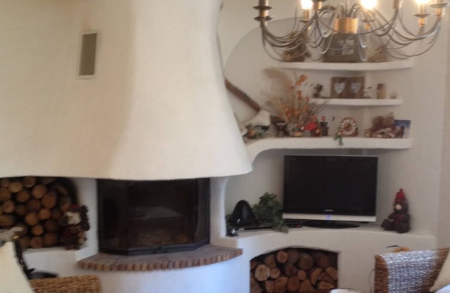 4 rooms in the heart of the village