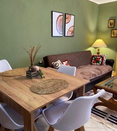 4 Seasons Apartment