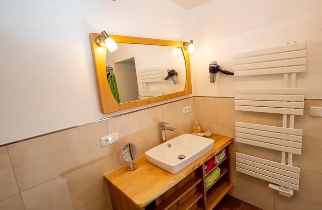 4-Sterne-Ferienwohnung im Erdgeschoss mit neu angelegter Terrasse