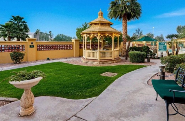 4 x 2 Double Beds at La Quinta Inn & Suites by Wyndham Mesa Superstition Springs