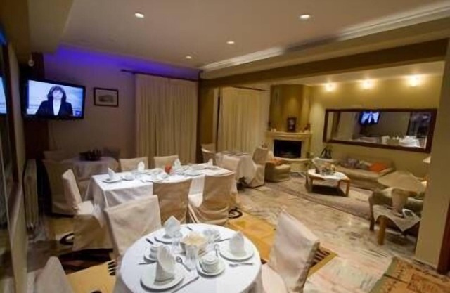 40 Platania Hotel