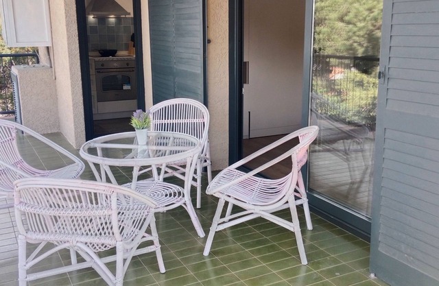 !400 Meters From the Beach! Modern Loft in Gava Mar - Calm Living Close to BCN