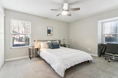 400 Winchester 601l 2 Bed 2 Bath Newly Furnished