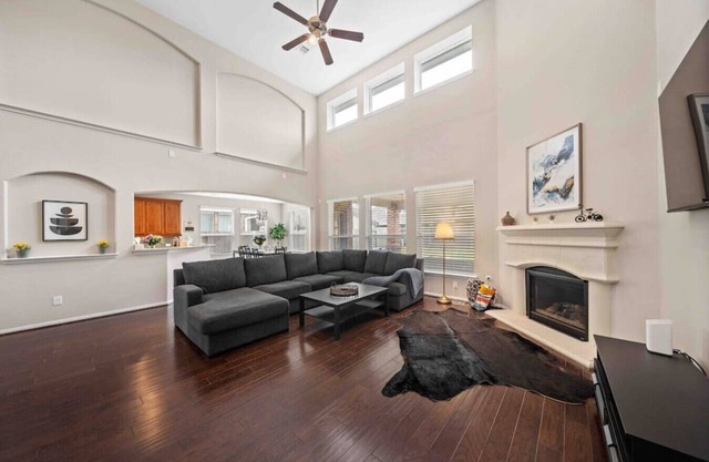 4314 Juniper Ln · ?Houston House~Sleeps 16~Arcade Style Game Room?