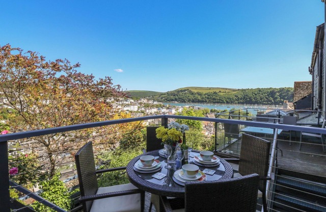 46 CROWTHERS HILL, pet friendly, with a garden in Dartmouth