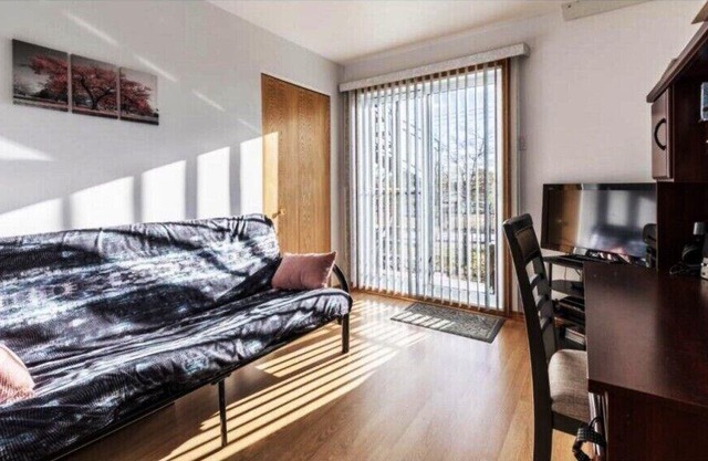 #461 Cozy & Confy Condo Near Metro Honore-Beaugrand
