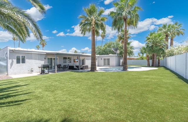 4BD| Mid Terms Welcome | 31+ Day Stays