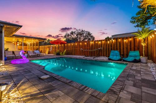 4bd Saltwater Pool Home Near Beaches W Game Room