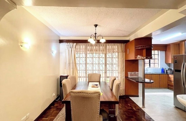 4bdms apt With Touch of Class in Westlandsnn