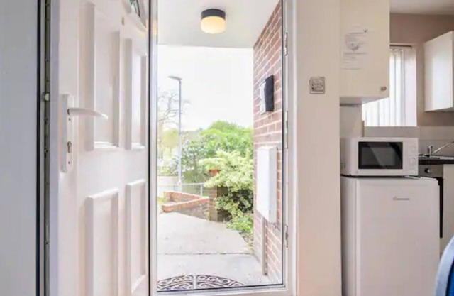 4bed Castle in Medway Free Sports Channel Parking