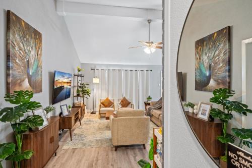 4BR Family Home 3mi to IAH 21mi to Houston